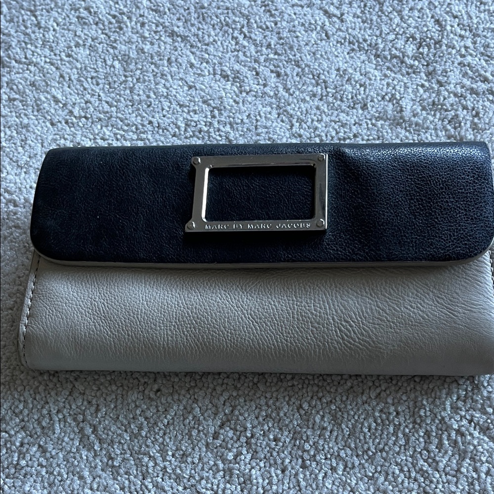 Marc Jacobs Two-Tone Black and Cream Wallet/Clutch leather